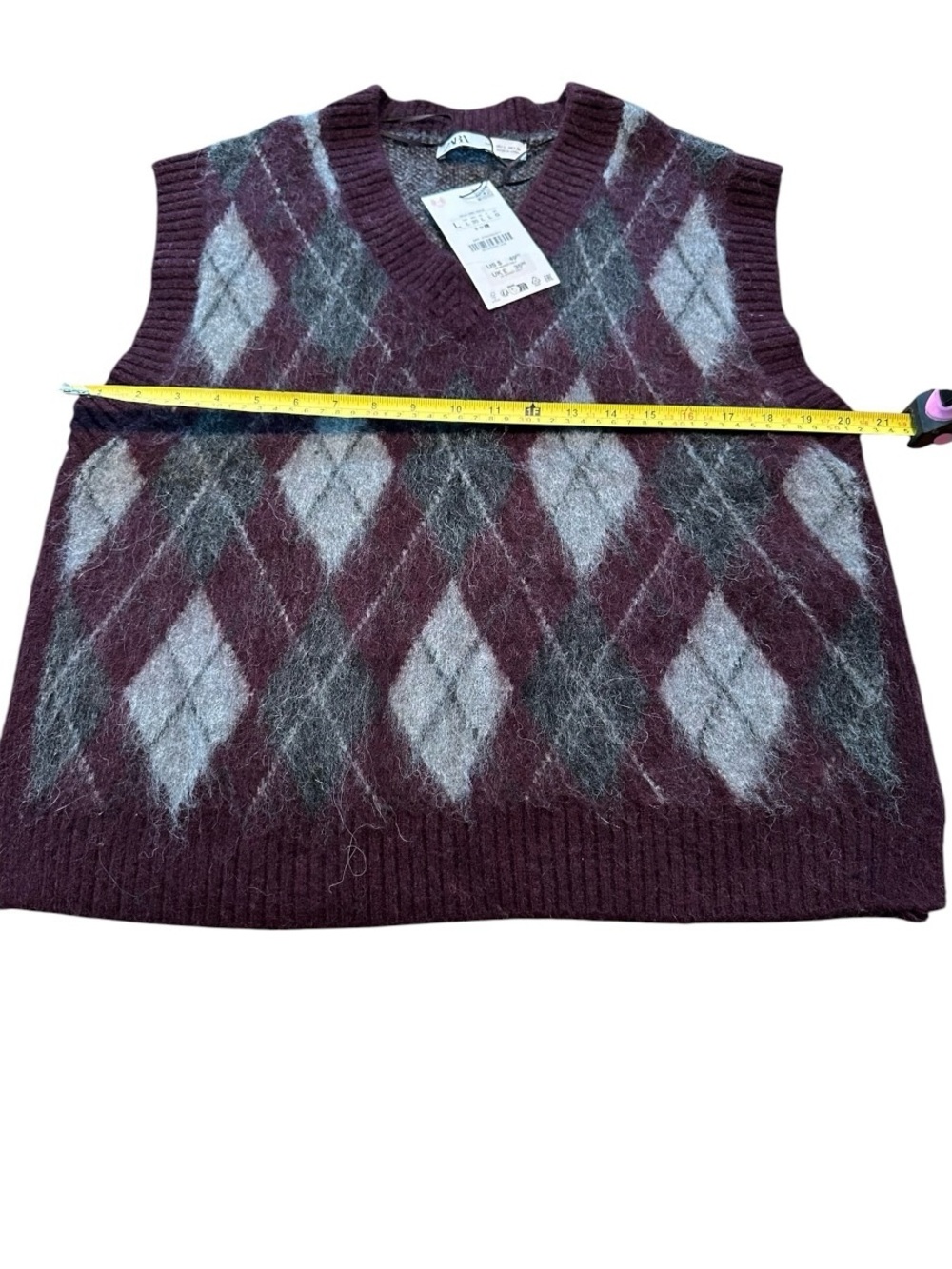 Zara NWT Burgundy Fuzzy Argyle Wool Alpaca Blend Sweater Vest Large NWT Fall - Picture 4 of 11